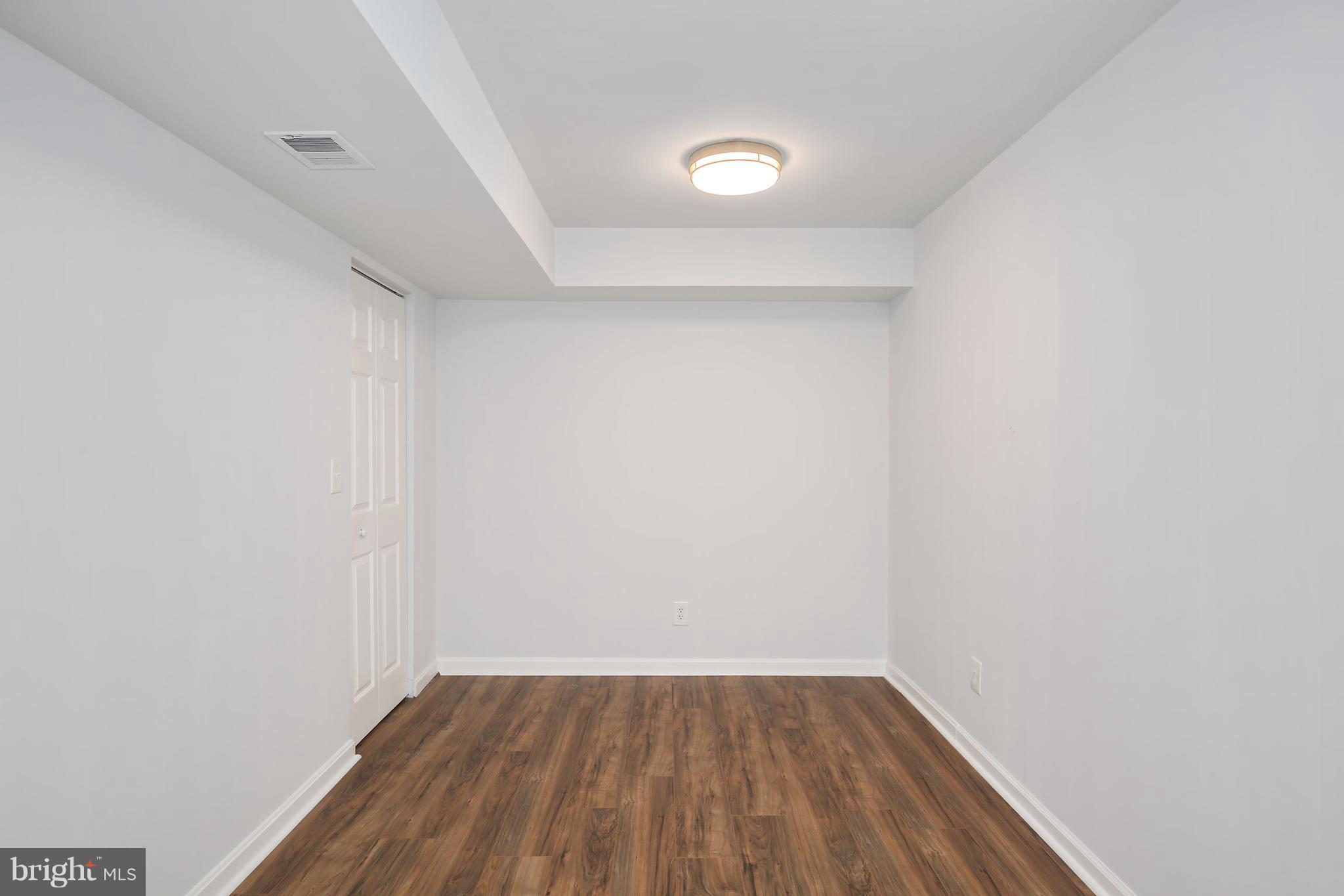 18845 Falling Star Road Germantown, MD 20874 - Photo 32 of 35 Gallery Image 32
