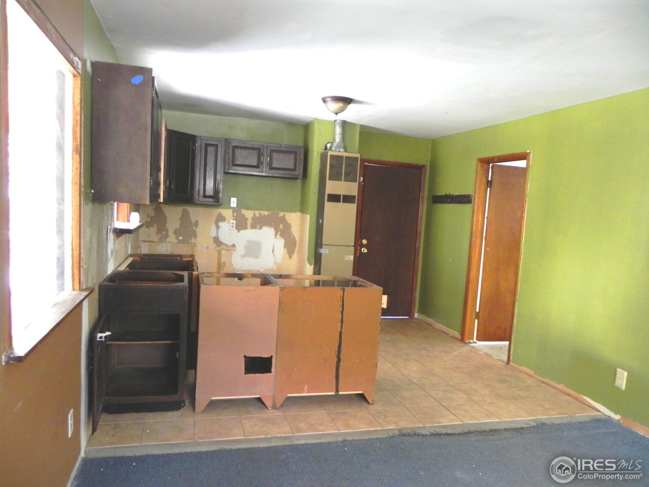 151 Upper Travis Gulch Road Black Hawk, CO 80422 - Photo 10 of 24 BRIGHT INTERIOR