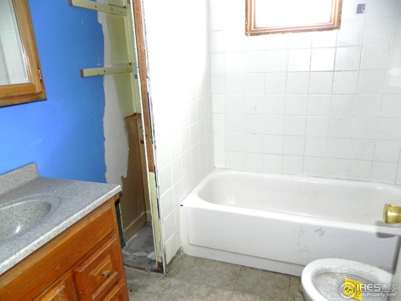 151 Upper Travis Gulch Road Black Hawk, CO 80422 - Photo 11 of 24 FULL BATH (BRKN PIPES)