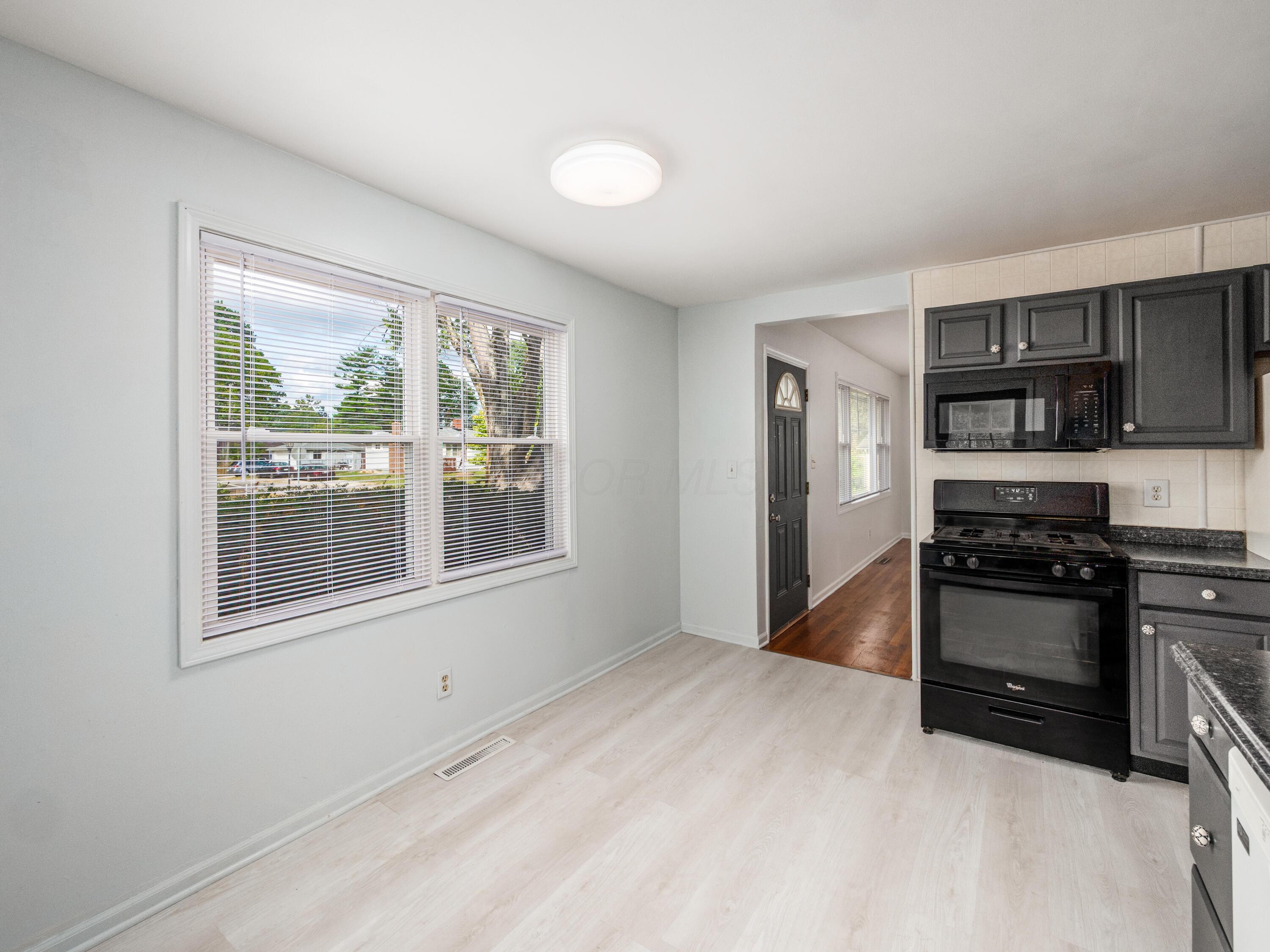 1665 Sale Road Columbus, OH 43224 - Photo 13 of 35 016_e5775105d_A 1665 Sale 021