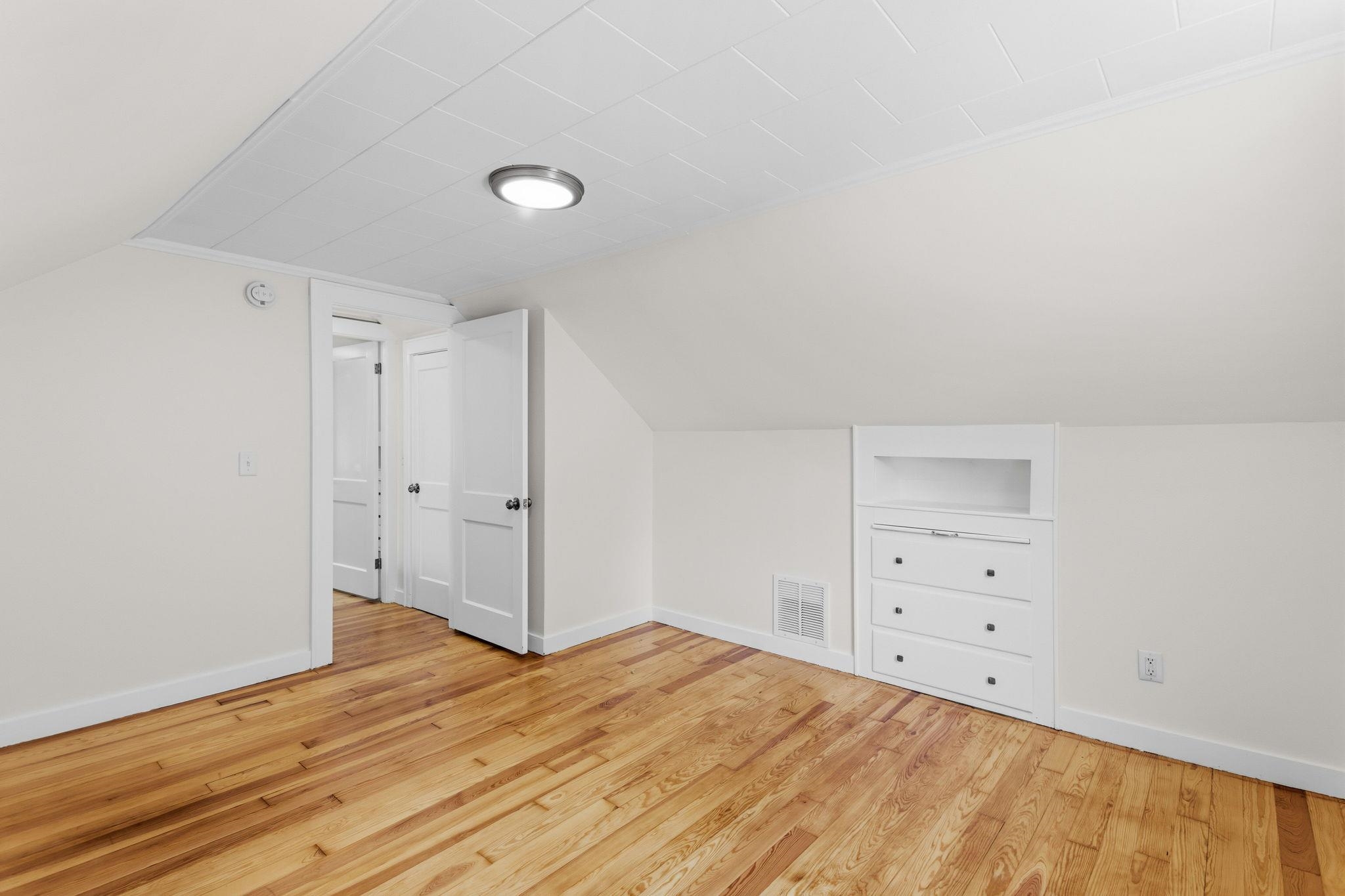 87 St Marie Street Manchester, NH 03102 - Photo 35 of 50