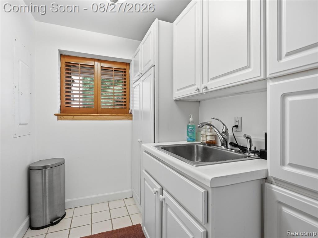 3549 Mann Road Clarkston, MI 48346 - Photo 28 of 63 Gallery Image 28