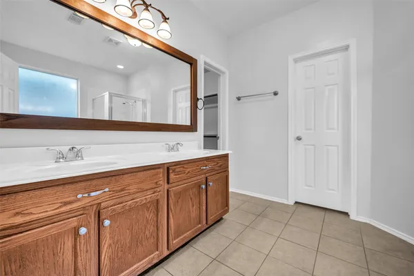 $319,900 | 951 Fife Drive, Conroe, TX 77301