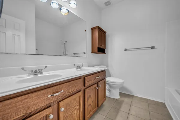 $319,900 | 951 Fife Drive, Conroe, TX 77301