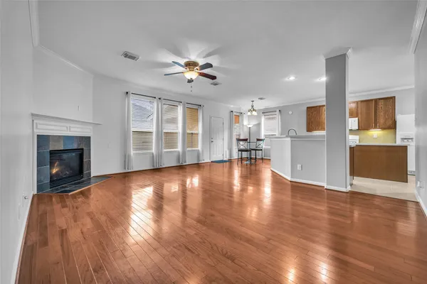 $319,900 | 951 Fife Drive, Conroe, TX 77301