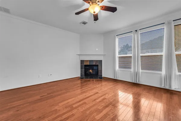 $319,900 | 951 Fife Drive, Conroe, TX 77301