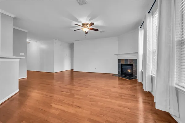 $319,900 | 951 Fife Drive, Conroe, TX 77301