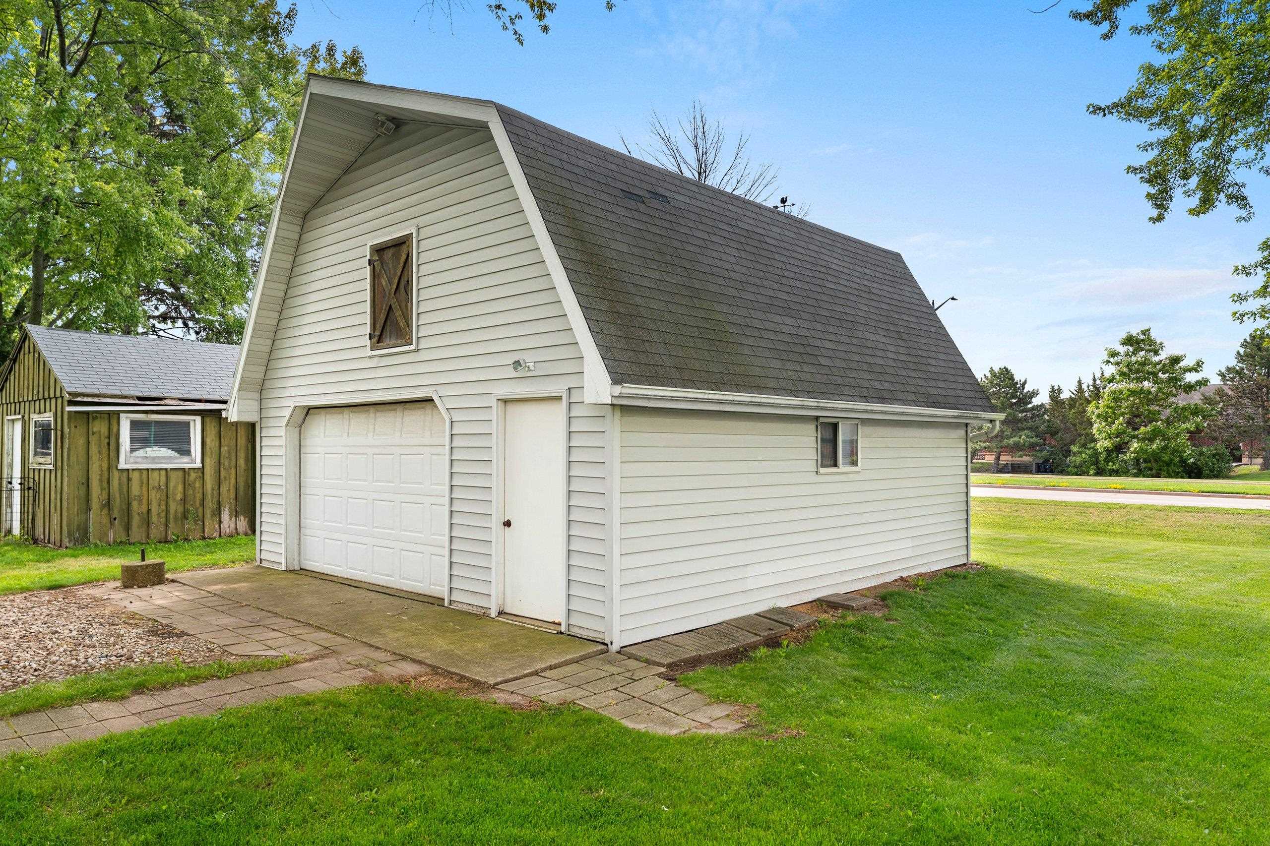 3024 Finger Road Green Bay, WI 54311 - Photo 10 of 74