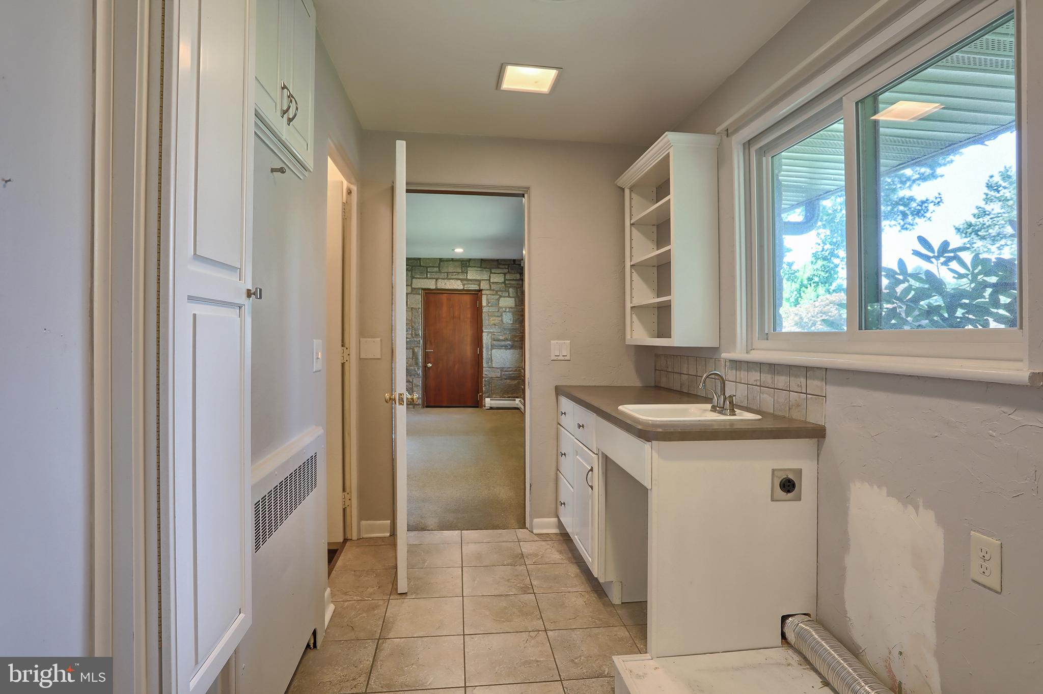 1552 Rita Lane Lebanon, PA 17042 - Photo 11 of 58 Gallery Image 11