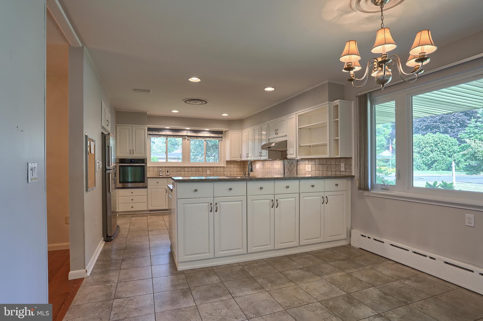 1552 Rita Lane Lebanon, PA 17042 - Photo 5 of 58 Gallery Image 5