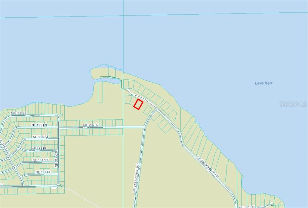 13668 Northeast 226th Avenue Road Fort McCoy, FL 32134 - Photo 37 of 37 a view of a staircase