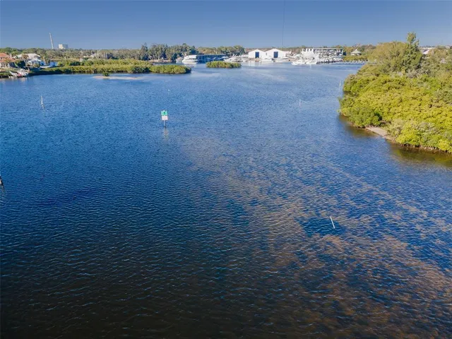 $90,000 | 800 Chesapeake Drive, Unit 12, Tarpon Springs, FL 34689