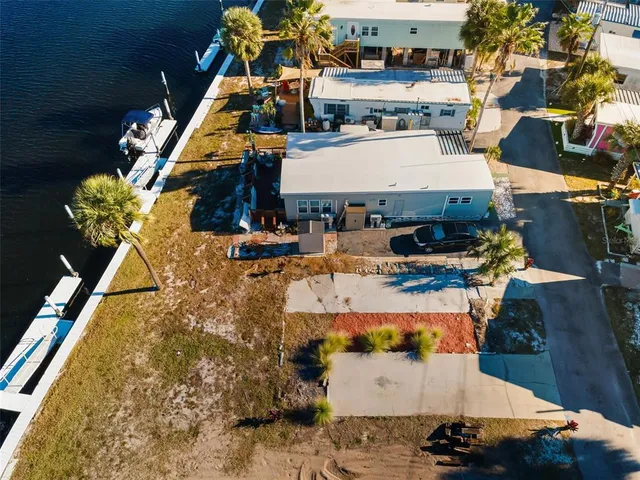 $90,000 | 800 Chesapeake Drive, Unit 12, Tarpon Springs, FL 34689