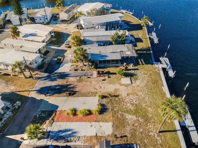 $90,000 | 800 Chesapeake Drive, Unit 12, Tarpon Springs, FL 34689