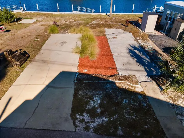 $90,000 | 800 Chesapeake Drive, Unit 12, Tarpon Springs, FL 34689