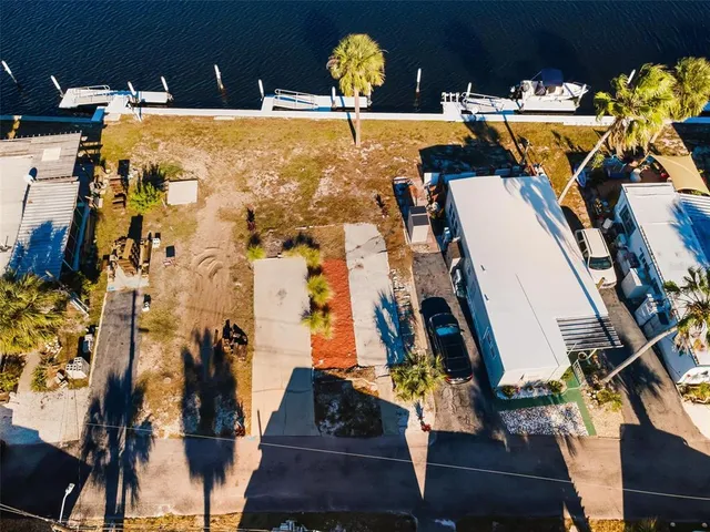 $90,000 | 800 Chesapeake Drive, Unit 12, Tarpon Springs, FL 34689