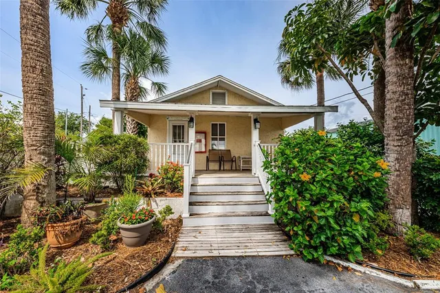 $90,000 | 800 Chesapeake Drive, Unit 12, Tarpon Springs, FL 34689