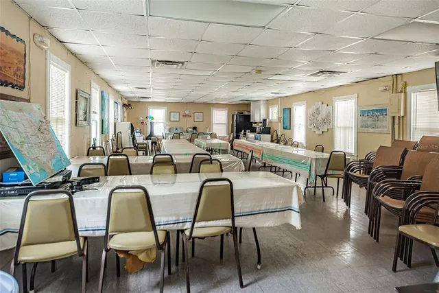 $90,000 | 800 Chesapeake Drive, Unit 12, Tarpon Springs, FL 34689