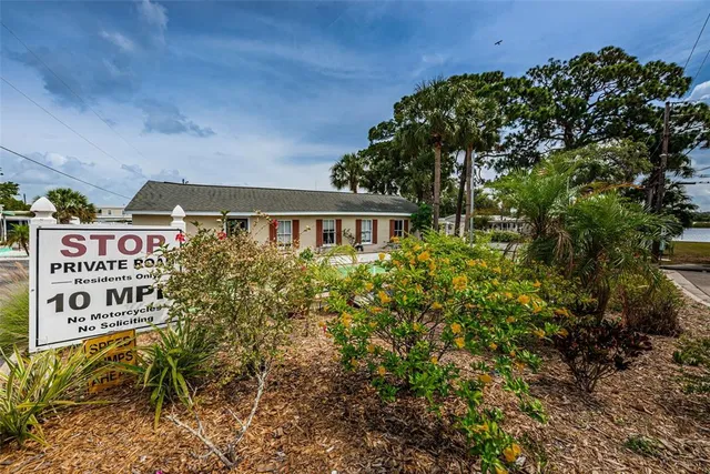 $90,000 | 800 Chesapeake Drive, Unit 12, Tarpon Springs, FL 34689