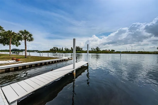 $90,000 | 800 Chesapeake Drive, Unit 12, Tarpon Springs, FL 34689