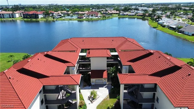 $249,000 | 11110 Caravel Circle, Unit 204, Fort Myers, FL 33908