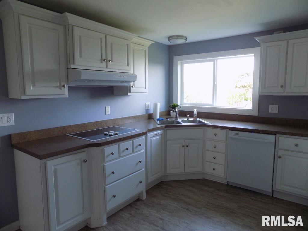 2272 Hazlett Road Springfield, IL 62707 - Photo 7 of 31 Gallery Image 7