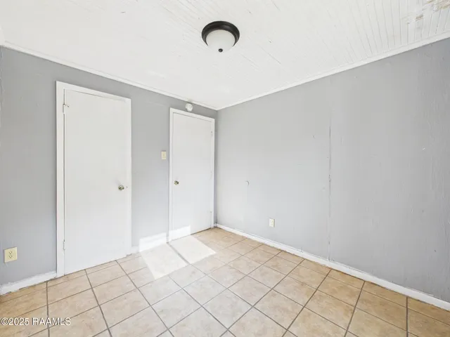 $525 | 704 13th Street, Lafayette, LA 70501