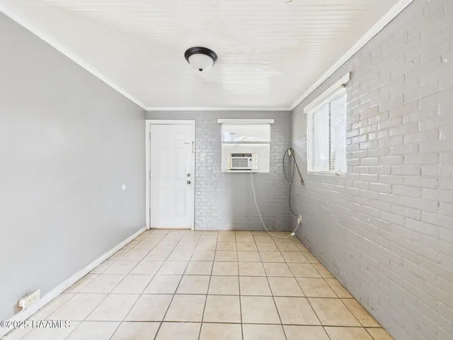 $525 | 704 13th Street, Lafayette, LA 70501