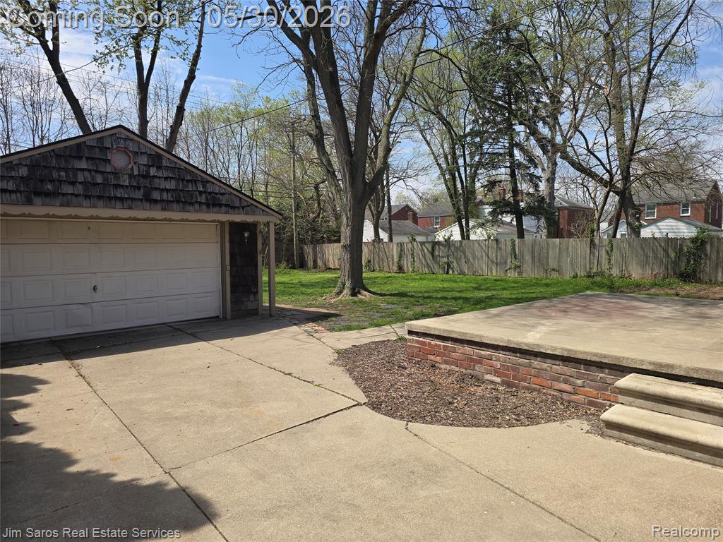 1705 Bournemouth Road Grosse Pointe, MI 48236 - Photo 15 of 20