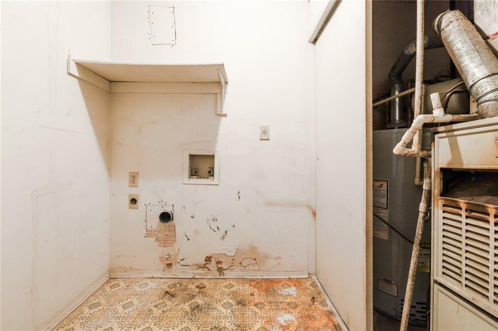 302 Countryside Place Smyrna, GA 30080 - Photo 14 of 19 view of bathroom