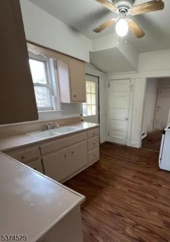 $999,900 | 54 Stuyvesant Avenue, Lyndhurst, NJ 07071