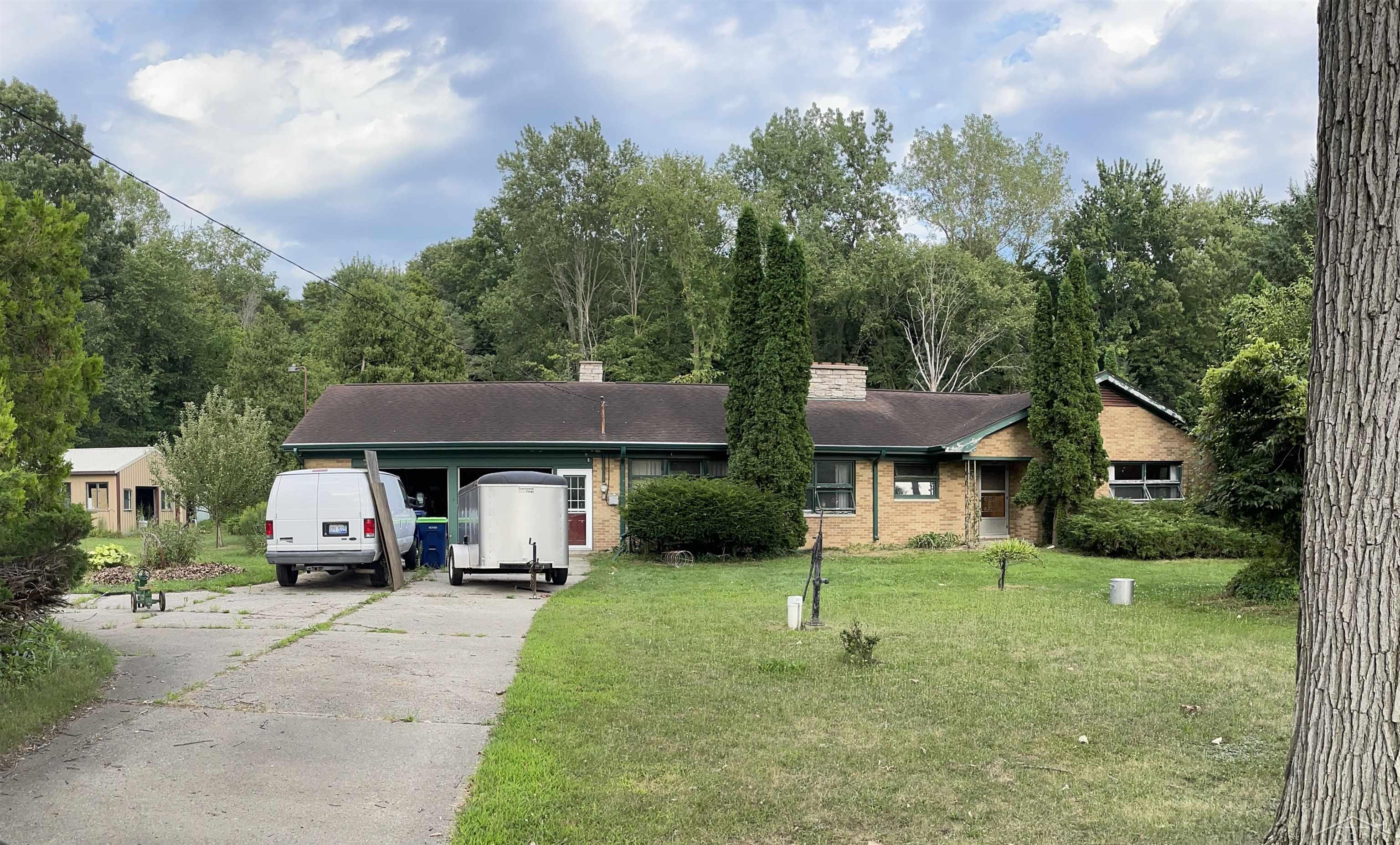 7300 North Gleaner Road Freeland, MI 48623 - Photo 1 of 18