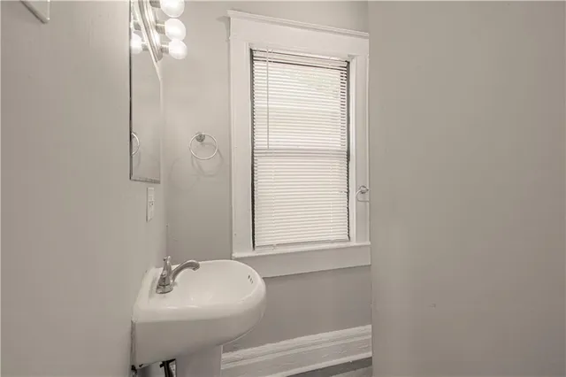 $130,000 | 503 Monroe Avenue, Kansas City, MO 64124