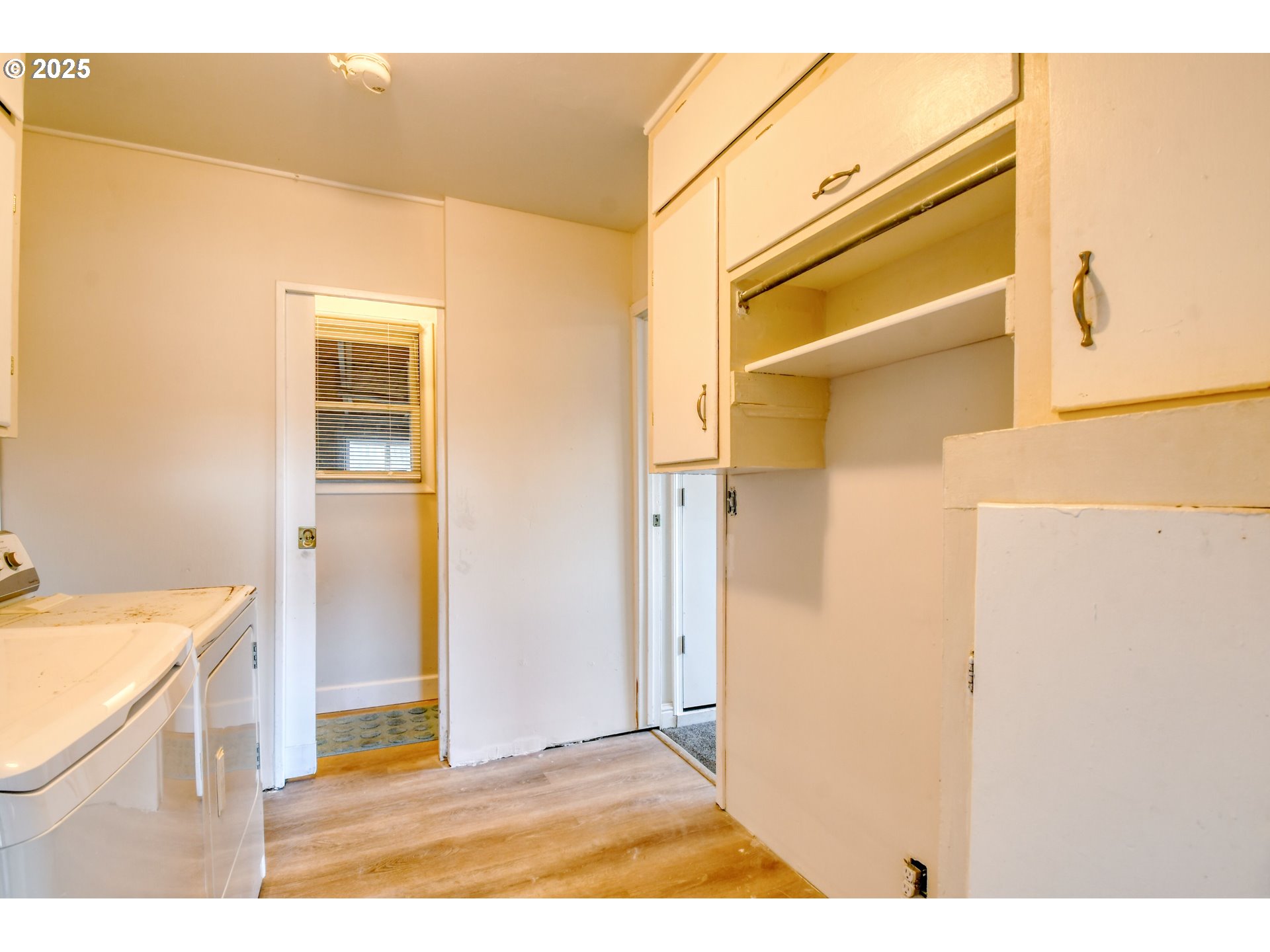 20 Northeast Nelson Drive Pendleton, OR 97801 - Photo 27 of 35 a view of a kitchen with a sink