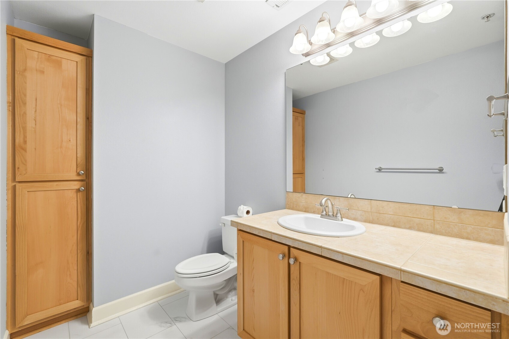 19102 20th Drive Southeast, Unit B102 Bothell, WA 98012 - Photo 26 of 30