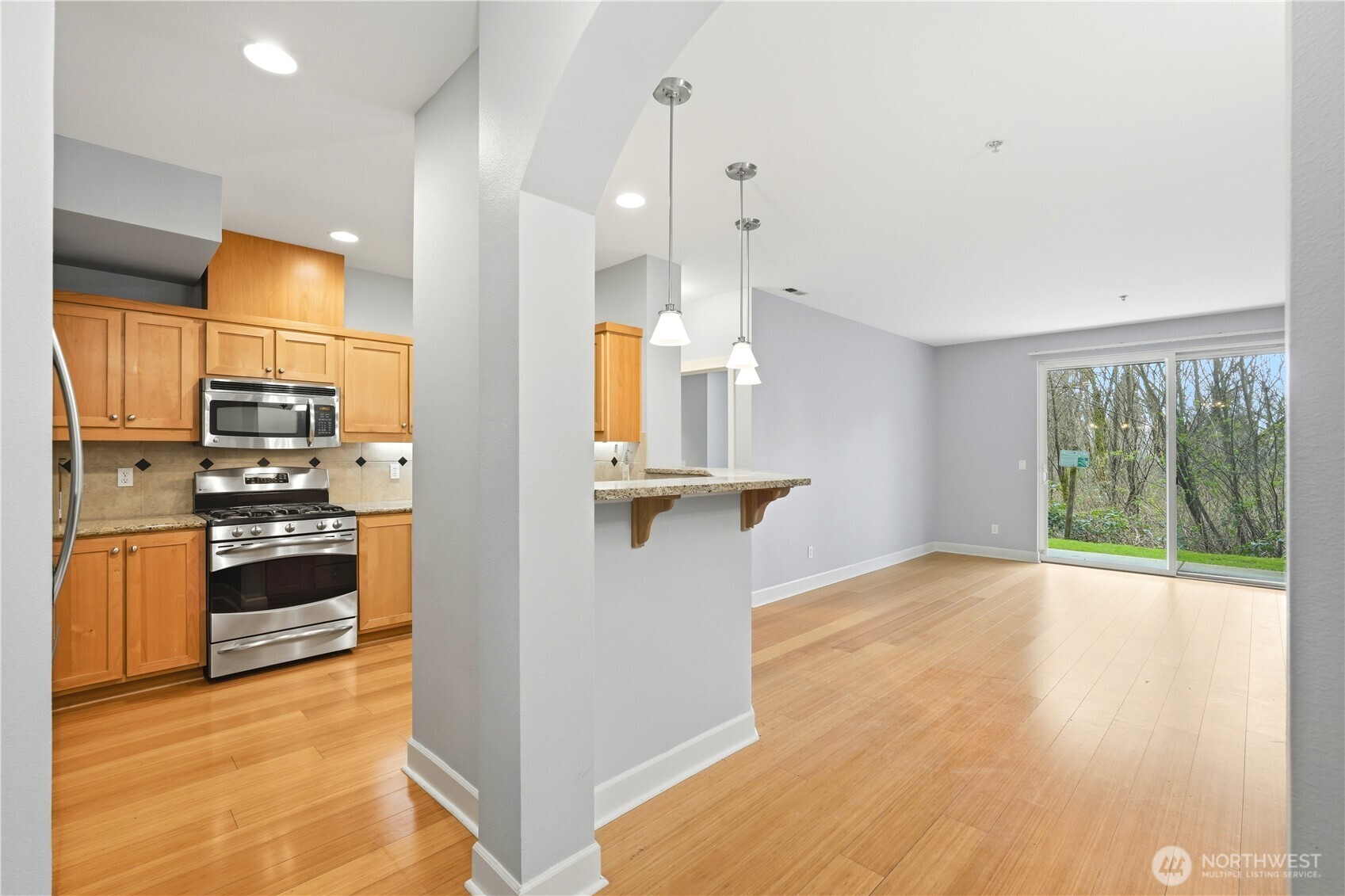 19102 20th Drive Southeast, Unit B102 Bothell, WA 98012 - Photo 6 of 30