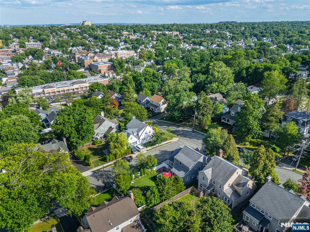 77 Forest Hill Road West Orange, NJ 07052 - Photo 43 of 45