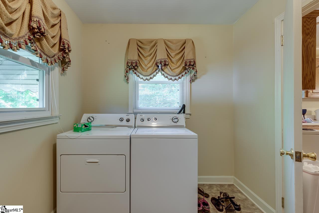 540 Victor Hill Road Greer, SC 29651 - Photo 13 of 24