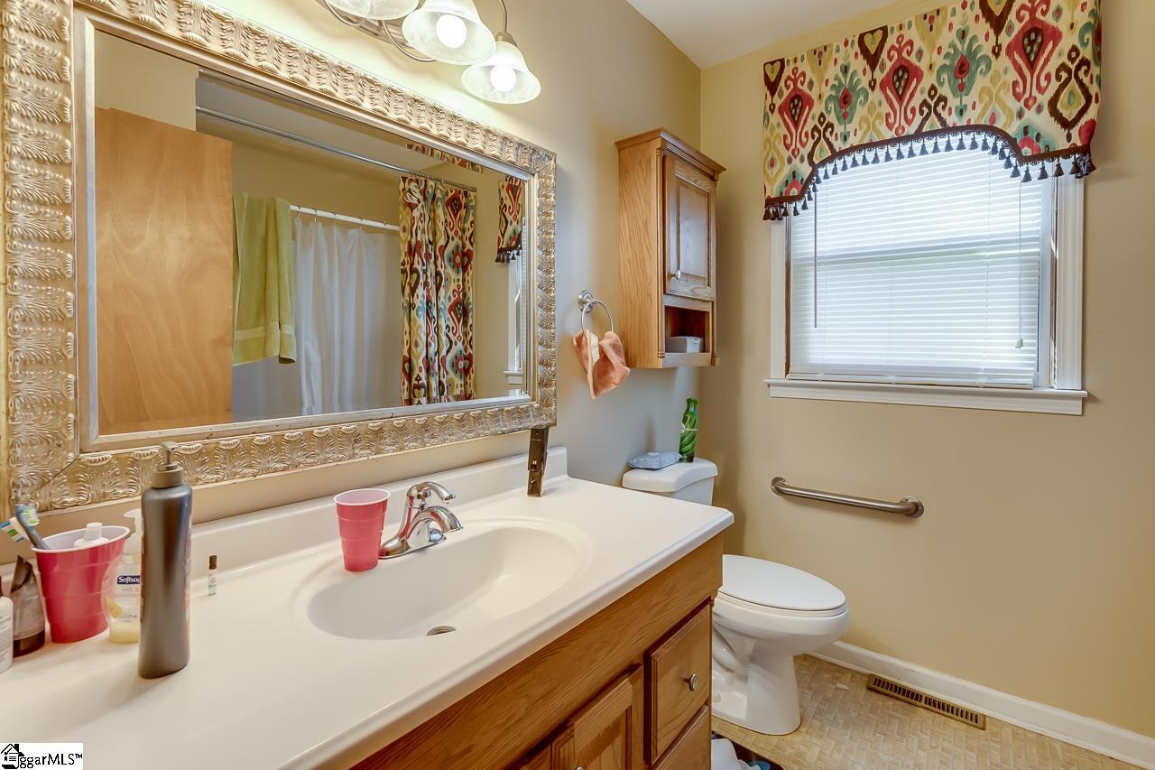 540 Victor Hill Road Greer, SC 29651 - Photo 16 of 24