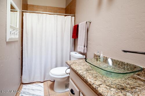 480 Camino Ramanote Rio Rico, AZ 85648 - Photo 17 of 43 Primary bathroom and shower.
