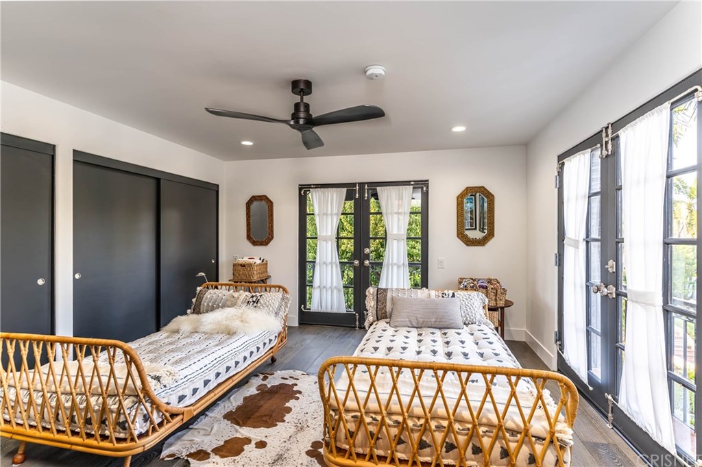 4119 Vicasa Drive Calabasas, CA 91302 - Photo 33 of 42