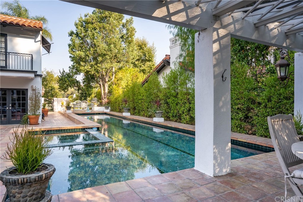 4119 Vicasa Drive Calabasas, CA 91302 - Photo 40 of 42