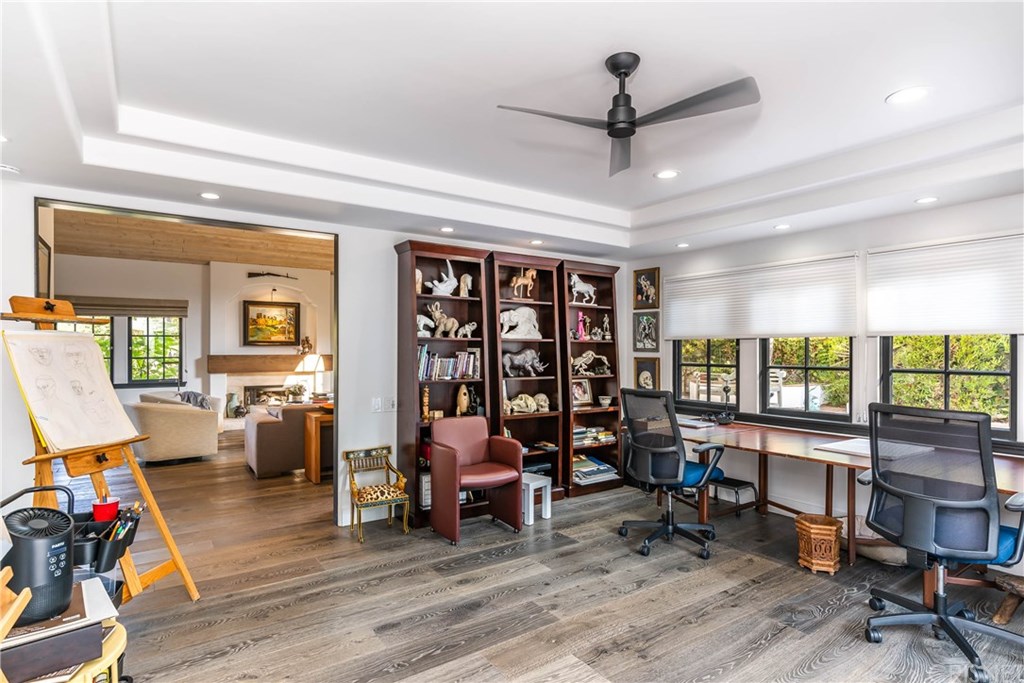 4119 Vicasa Drive Calabasas, CA 91302 - Photo 10 of 42