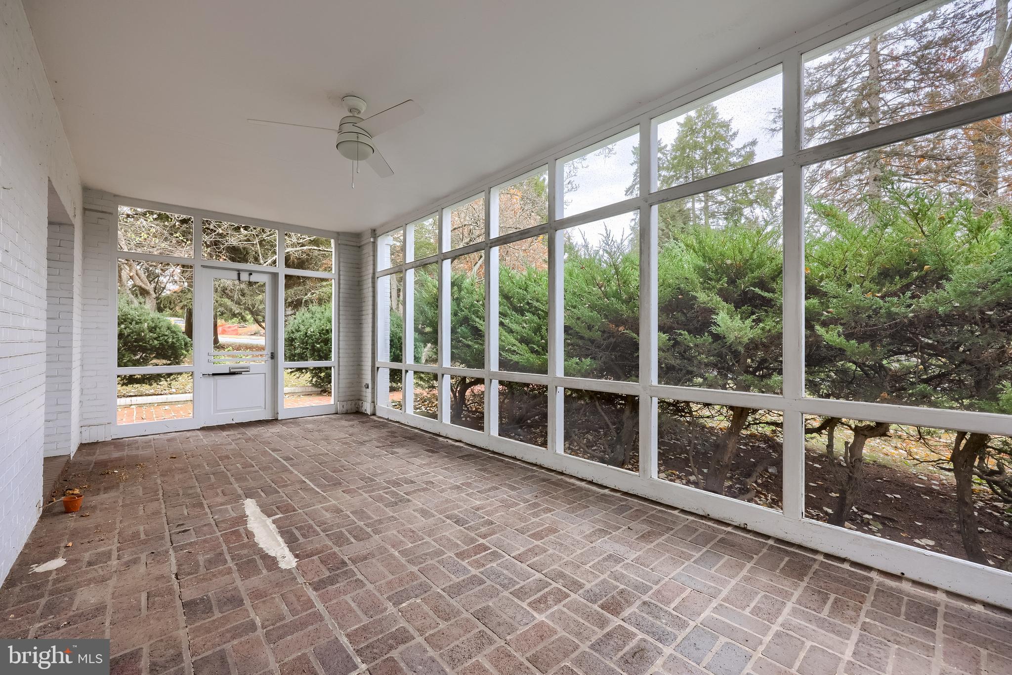 226 East Caracas Avenue Hershey, PA 17033 - Photo 11 of 67