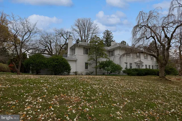 $5,000 | 226 East Caracas Avenue, Hershey, PA 17033