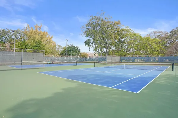 $1,900 | 9480 Poinciana Place, Unit 304, Davie, FL 33324