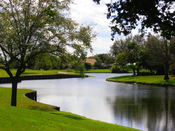 $1,900 | 9480 Poinciana Place, Unit 304, Davie, FL 33324