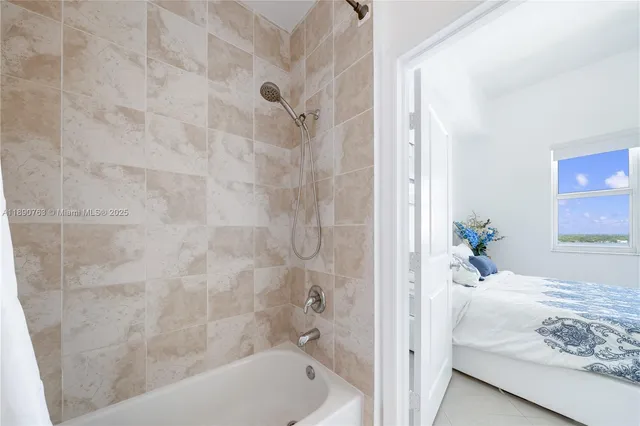 $4,200 | 7900 Harbor Island Drive, Unit PH14, North Bay Village, FL 33141