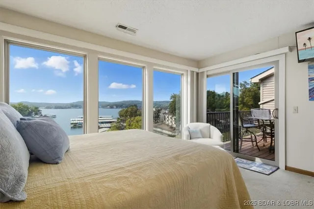 $239,500 | 70 Robinwood Drive, Unit 3E, Lake Ozark, MO 65049