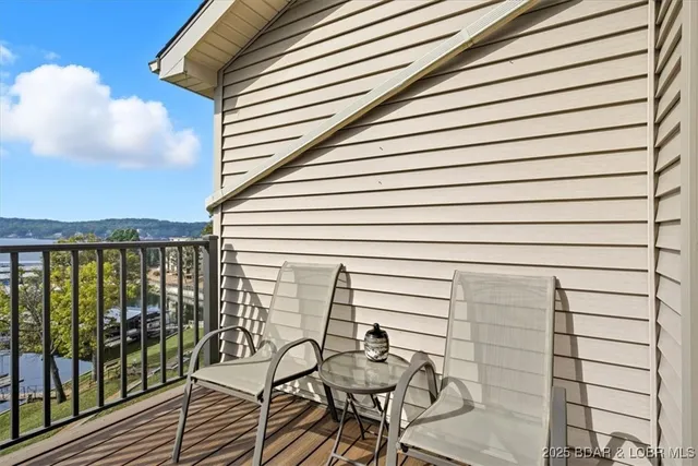 $239,500 | 70 Robinwood Drive, Unit 3E, Lake Ozark, MO 65049